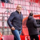 Ángel Rodríguez en el banquillo del CD Numancia ante el Bergantiños.