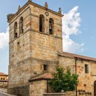 La Iglesia de San Esteban Protomártir es uno de los emblemas patrimoniales de Navaleno, un pueblo donde historia y naturaleza conviven entre piedras centenarias y pinares llenos de vida.