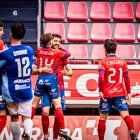 Álex Gil y Héctor Peña podrán entrar en los planes rojillos para visitar al Fabril y Jony seguirá siendo baja.