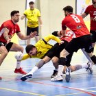 Balonmano Soria no pudo con el poderío del equipo sevillano, líder en la categoría Plata.