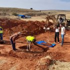 Trabajos realizados en la fosa de Riba de Escalote en la se extrajeron restos de fusilados.