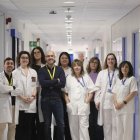 José María Bastida, con su equipo de Hematología del CAUSA.