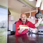 Javier Rodrigo Villahoz, un chef de lo más soriano a los mandos del 'food truck' Divino Torrezno.