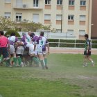 El equipo soriano en una de las melés del encuentro.