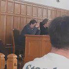 El acusado con las manos en la cara durante el juicio este viernes.