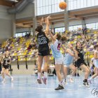 El equipo femenino del CSB terminó la temporada con victoria.