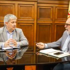 El alcalde de Soria, Javier Antón, durante su encuentro con el subdelegado Miguel Latorre.