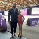 Clara Álvaro junto a su entrenador Daniel Giner en Alemania.