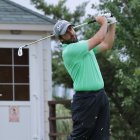 Daniel Berná ejecuta un golpe durante un torneo.