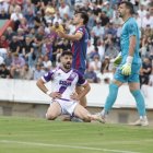 El Numancia volvía a perder ante el Poblense y no estará en la final por el ascenso, en la imagen la impotencia de Jony.