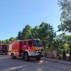 Los bomberos de la Diputación de Soria sofocan dos conatos de incendios en pelusa de chopo en Almazán.