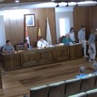 Momento en el que los concejales del PP de Almazán abandonan el pleno.