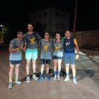 Varios participantes durante el segundo relevo nocturno.