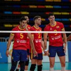 Rubén López junto al ex capitán celeste Pepe Villalba en un partido con la selección española.