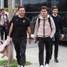 Alberto Ginés Bartolomé con Osasuna con Alessio Lisci al fondo.