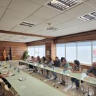 Pino en la primera reunión con los representantes de las redes de desarrollo rural de Castilla y León Princal, Rural Red y Huebra.