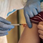 Vacunación contra el virus del papiloma humano.
