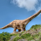 Réplica del dinosaurio más grande en Fuentes de Magaña