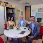 Fernando Martínez Peña y Joaquín Latorre, del EMI se reúnen con la responsable de la Japan Truffle Association, Tomomi Iwama.