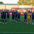 Los jugadores del Numancia agradecen el apoyo de la afición en Matapiñonera.