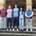 El clásico azul, el blanco y el rosa son los colores de las nuevas camisetas sorianas.