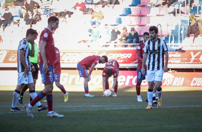 El Numancia empataba sin goles ante el Castellón. G.M.