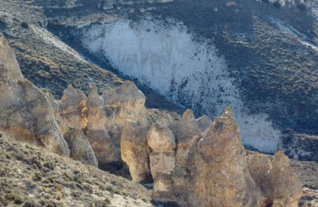 Espectaculares formaciones calcáreas en 'la Capadocia soriana', junto al pueblo de Aguaviva de la Vega.