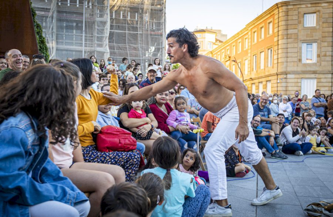 Festival de teatro de calle - MARIO TEJEDOR (26)