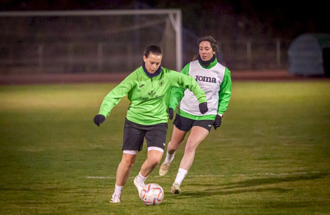 Entrenamiento del San José femenino. MARIO TEJEDOR (15)