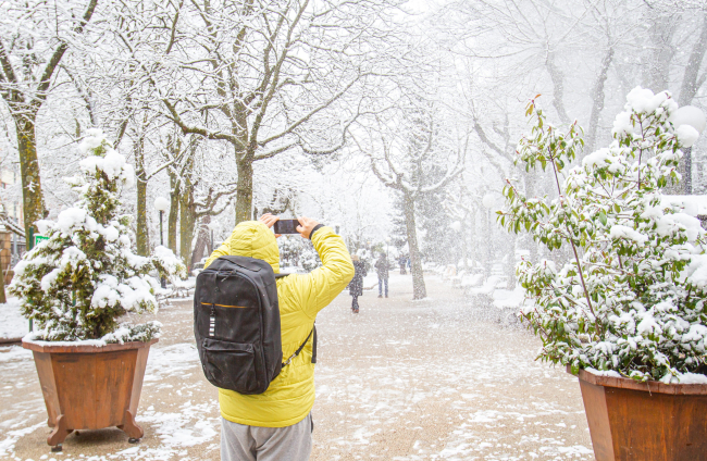 La nieve da paso a una mañana de fotos invernales. MARIO TEJEDOR (15)