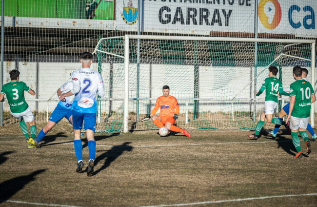 El derbi entre San José y Calasanz finalizó sin goles en Garray. G.M.