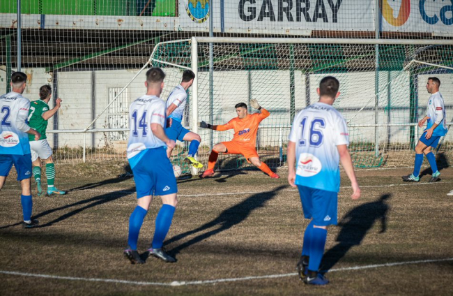 El derbi entre San José y Calasanz finalizó sin goles en Garray. G.M.