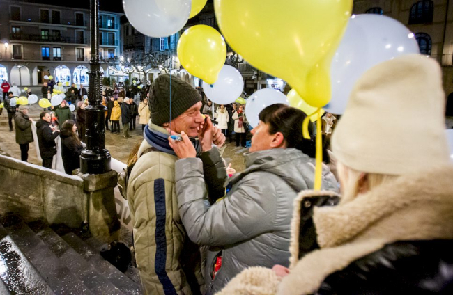 Concentración de apoyo al pueblo ucraniano. MARIO TEJEDOR (7)