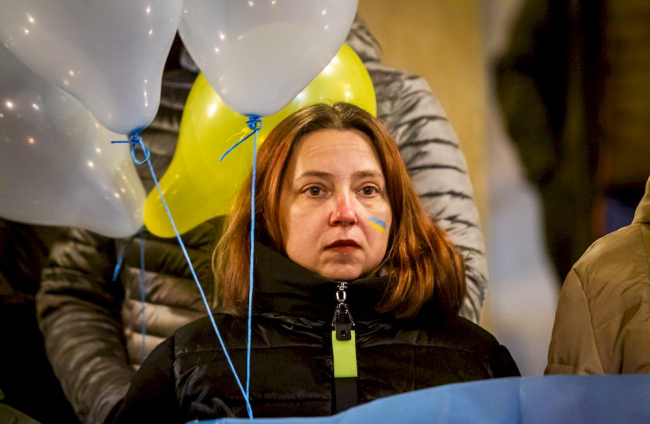 Concentración de apoyo al pueblo ucraniano. MARIO TEJEDOR (18)