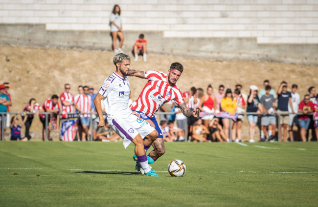 Partido entre el Numancia y el Atlético de Madrid en el Burgo de Osma, Soria.