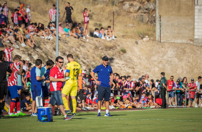 Partido entre el Numancia y el Atlético de Madrid en el Burgo de Osma, Soria.