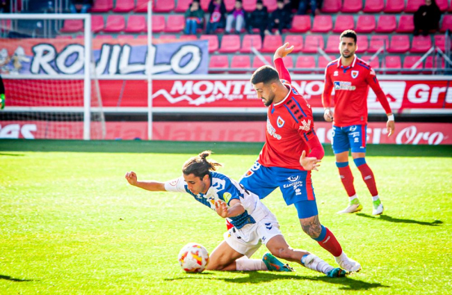 CD Numancia vs CE Sabadell. MARIO TEJEDOR (4)