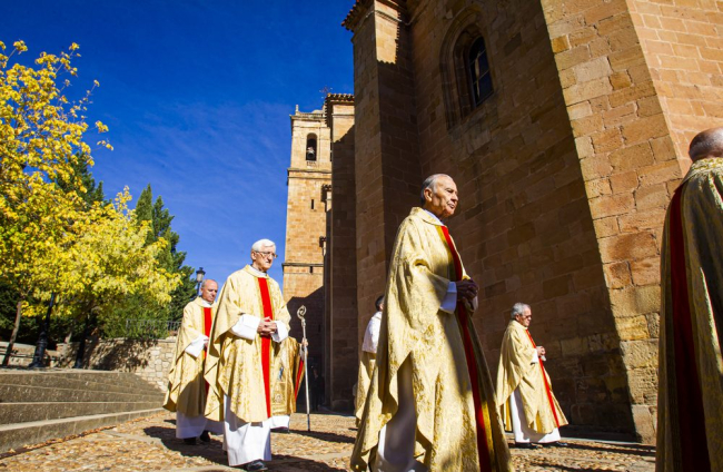 Misa de San Saturio en San Pedro. MARIO TEJEDOR (17)