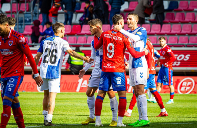 CD Numancia vs CE Sabadell. MARIO TEJEDOR (154)