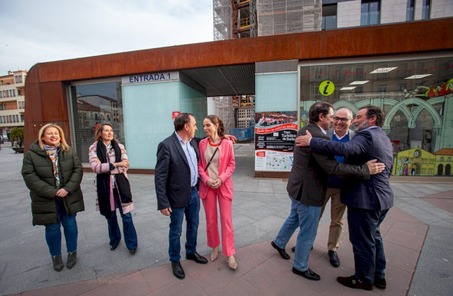 Fernández Mañueco en su visita a Soria. MARIO TEJEDOR (2)