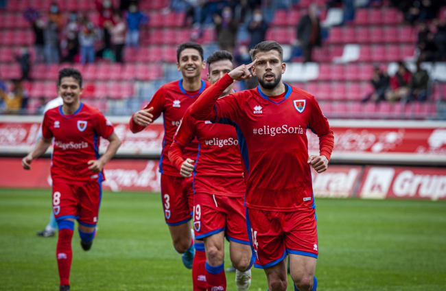 Numancia 3 vs Compostela 0 - MARIO TEJEDOR (18)