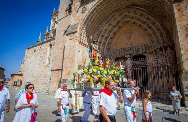 Procesión de San Roque en las fiestas de El Burgo de Osma - MARIO TEJEDOR (5)