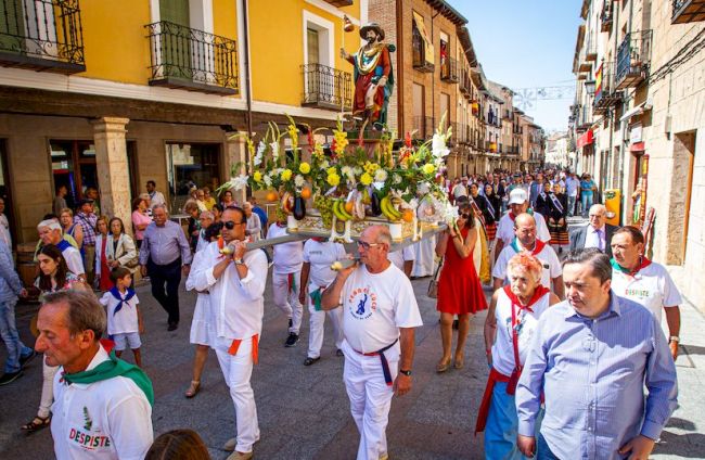 Procesión de San Roque en las fiestas de El Burgo de Osma - MARIO TEJEDOR (20)