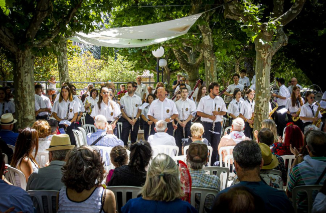 Concierto de sanjuaneras de la Banda municipal de Soria - MARIO TEJEDOR (5)