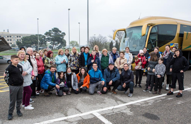 El autobus con ucranianos llega a España
