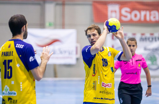 Balonmano Soria vs Balonmano Torrelavega. MARIO TEJEDOR (13)