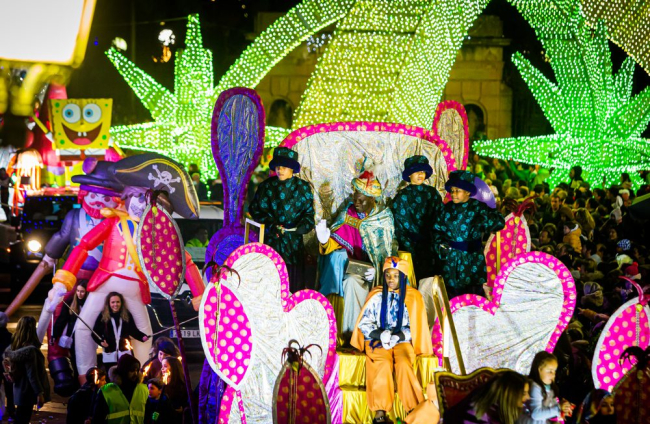 Cabalgata de los Reyes Magos en Soria. MARIO TEJEDOR (70)
