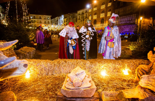 Cabalgata de los Reyes Magos en Soria. MARIO TEJEDOR (102)
