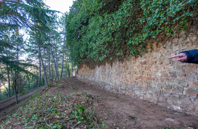 La muralla revela su fuerza en el Castillo. MARIO TEJEDOR (13)