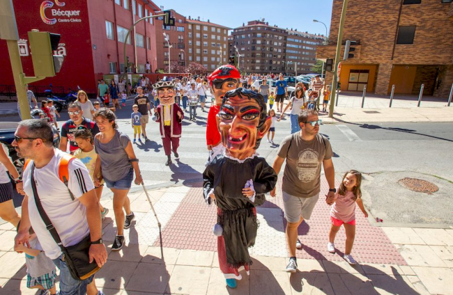 Fiestas del barrio de Los pajaritos (8)